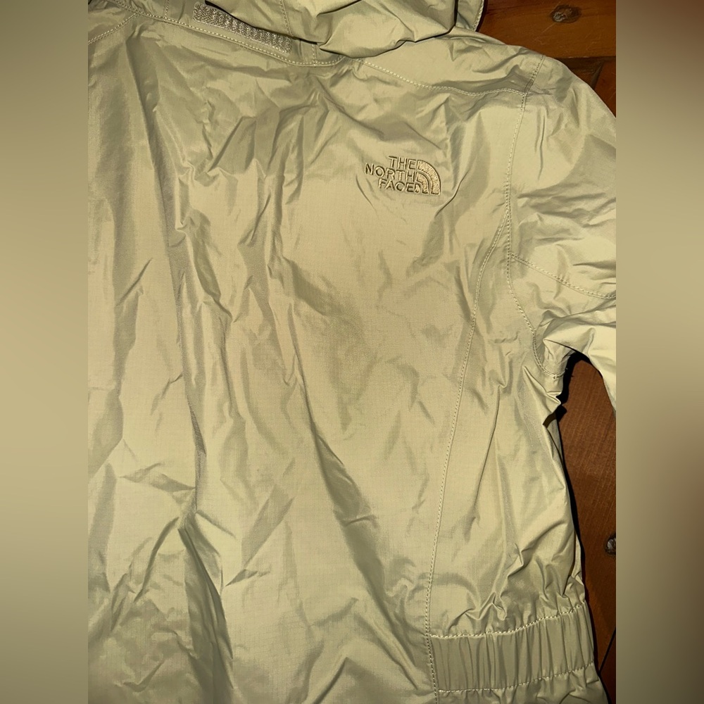 The North Face Women's Venture Jacket Sz S - Picture 8 of 9